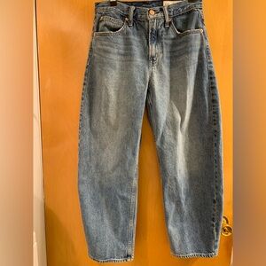 GAP Women's Cropped Jeans in Classic Blue